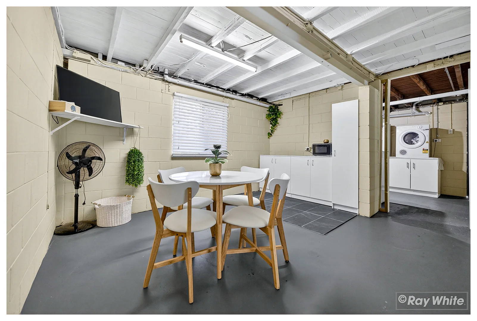 Additional image 17 of 121 ROSE STREET, Koongal QLD 4701