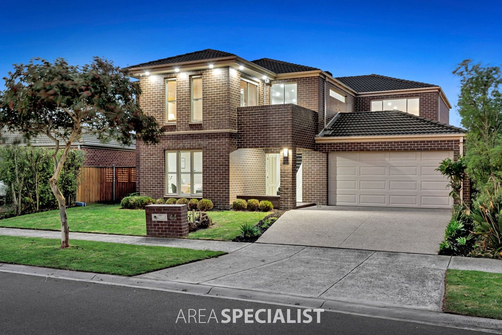 5 bedrooms House in 44 Alysha Avenue LYNDHURST VIC, 3975