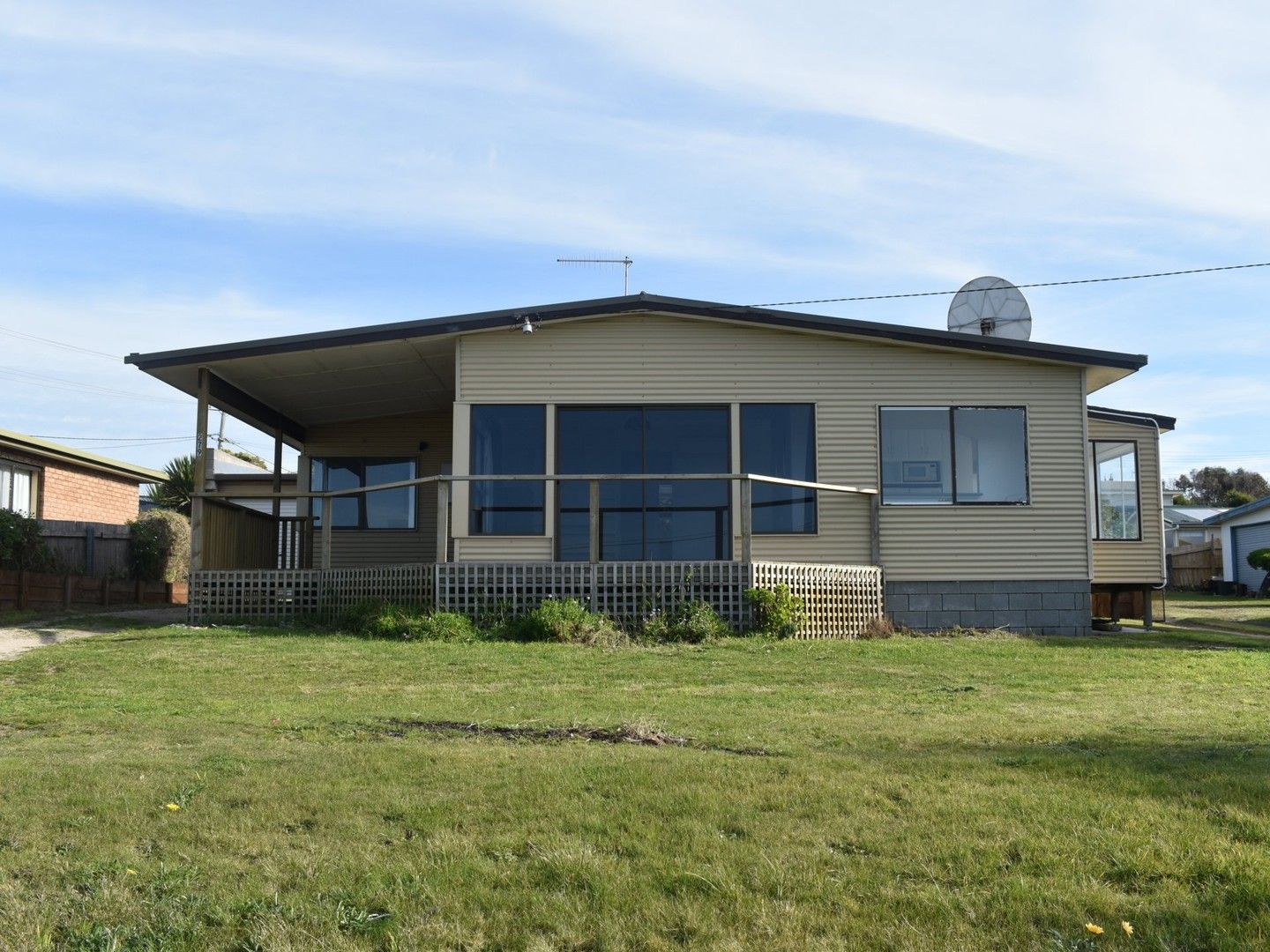 2 bedrooms House in 279 Tasman Highway BEAUMARIS TAS, 7215
