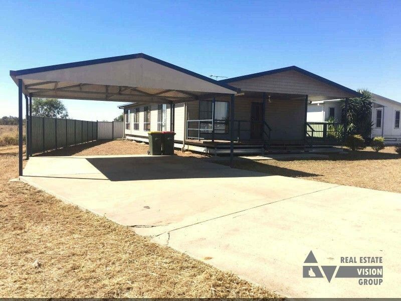 2 Hunter St, Blackwater QLD 4717, Image 0