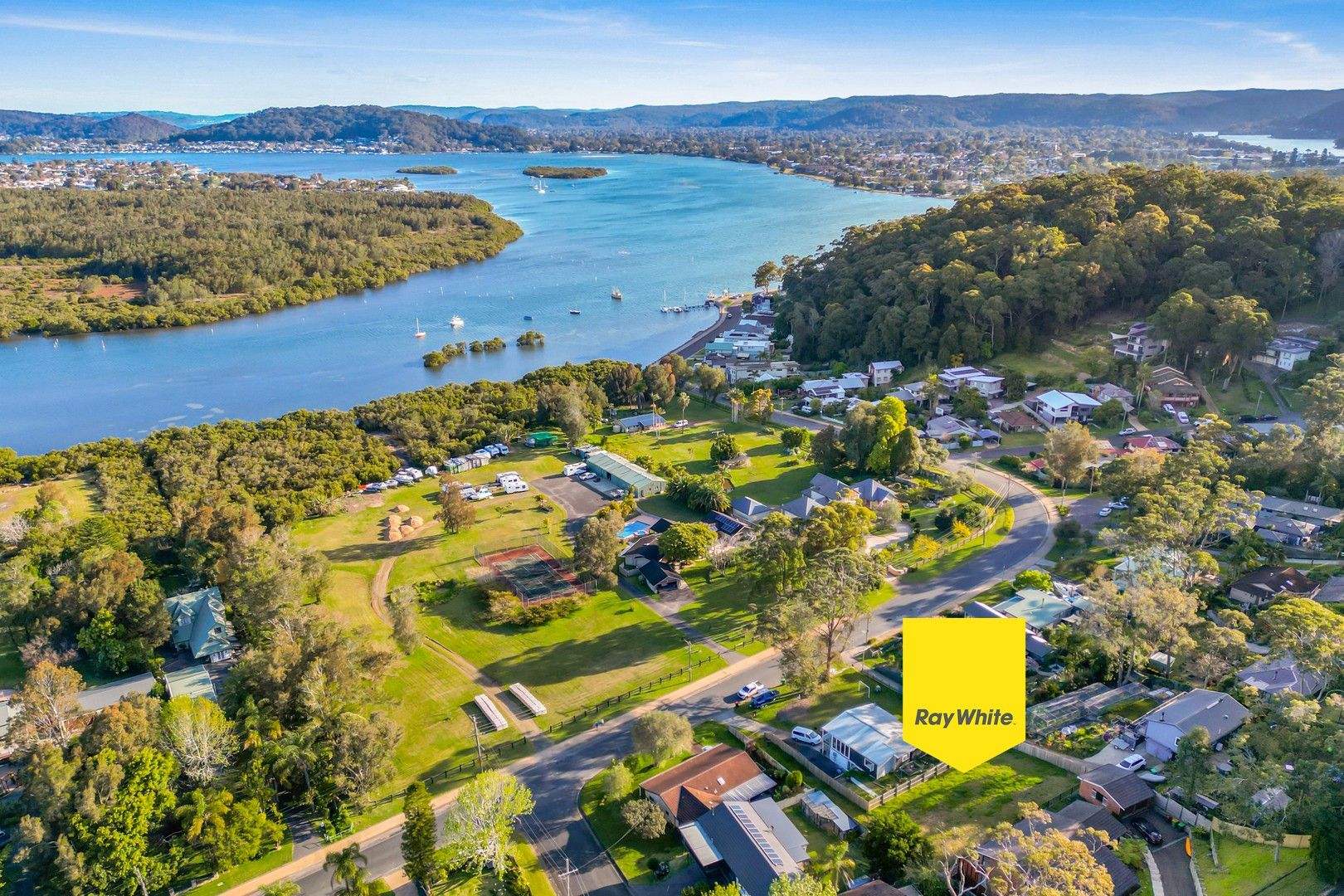 104a Henderson Road, Saratoga NSW 2251 | Domain