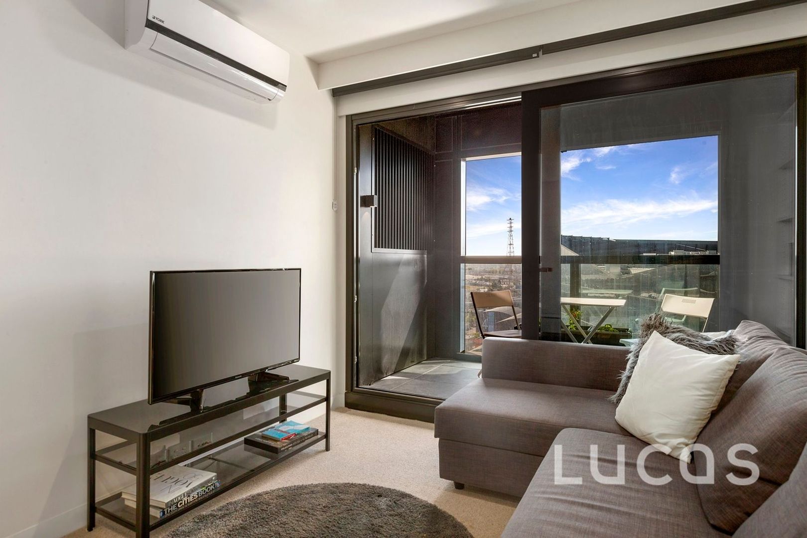 1007/8 Pearl River Road, Docklands VIC 3008, Image 1