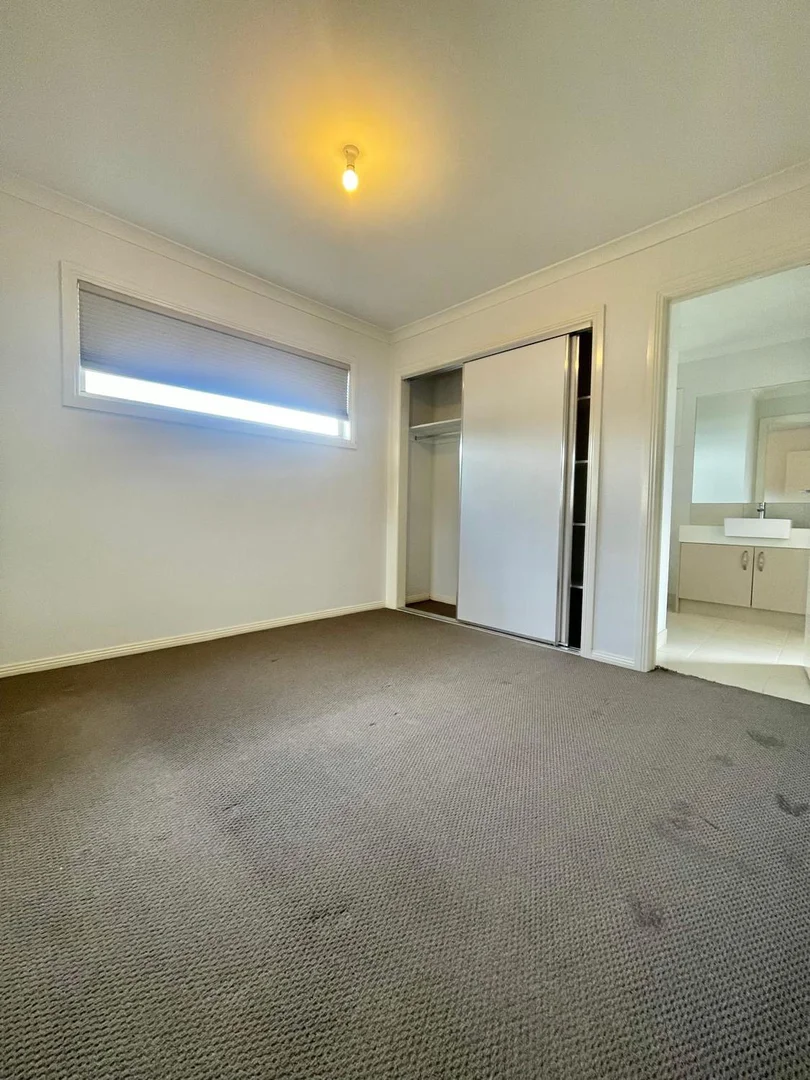 Additional image 11 of 2/98 Princes Highway, Norlane VIC 3214