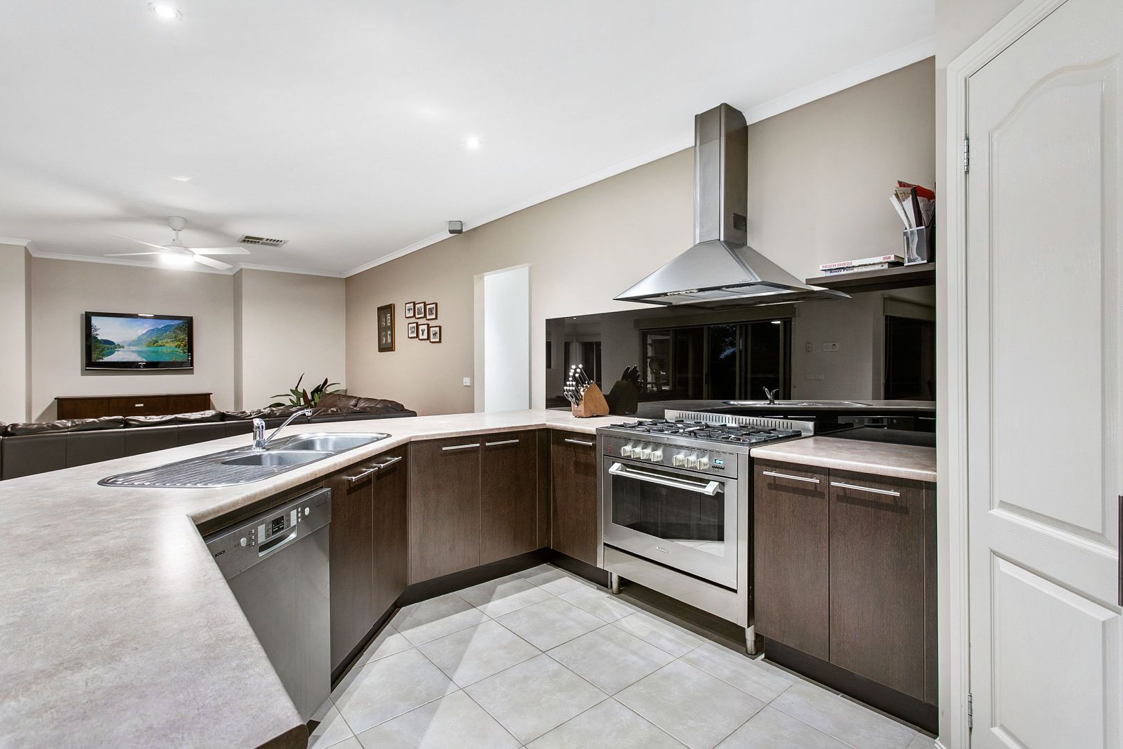 110 Berwick Springs Promenade, Narre Warren South VIC 3805, Image 1