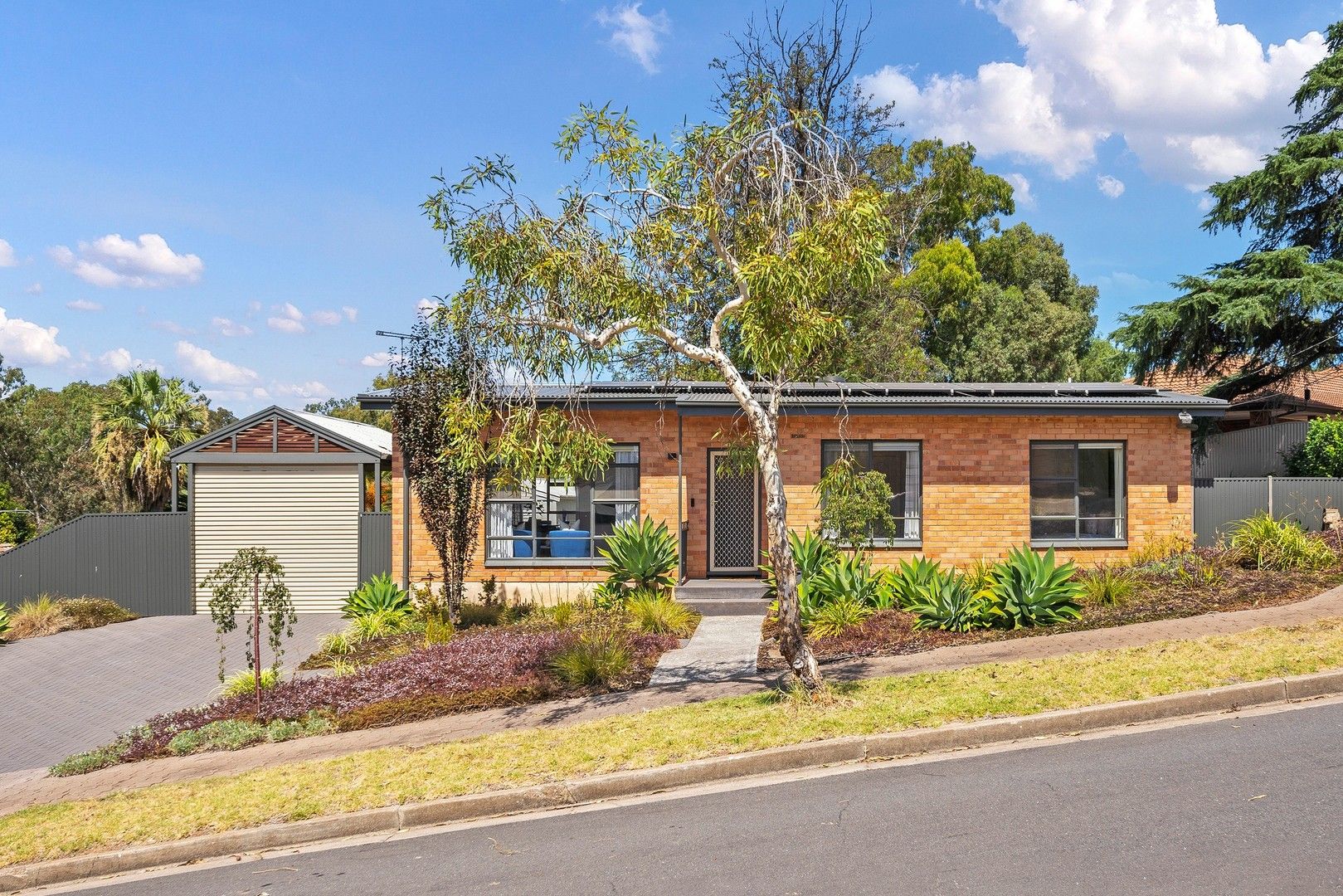 10 Hawick Street, Valley View SA 5093, Image 0