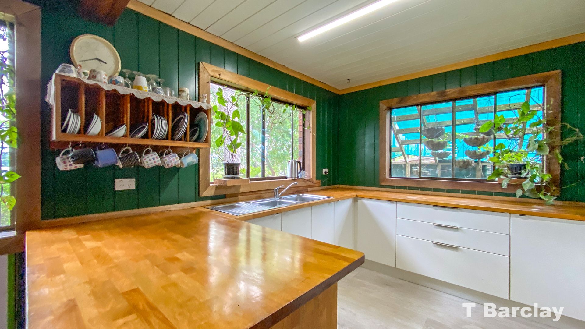 5 Bay Dr, Russell Island QLD 4184 Domain