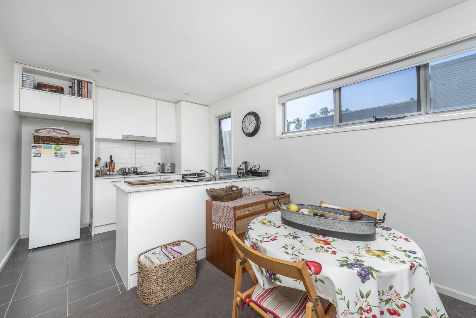 3/25 Macrobertson Street, Mawson ACT 2607, Image 2