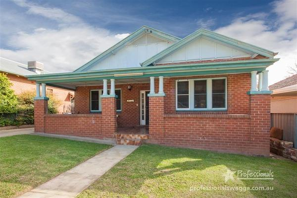 6 Richard Street, Turvey Park NSW 2650