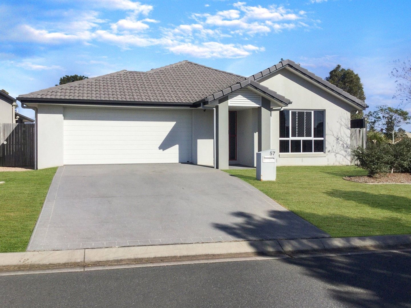 4 bedrooms House in  NORTH LAKES QLD, 4509