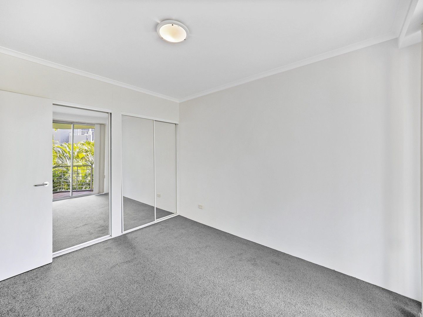 1 bedrooms Apartment / Unit / Flat in 54/100 Cleveland Street CHIPPENDALE NSW, 2008
