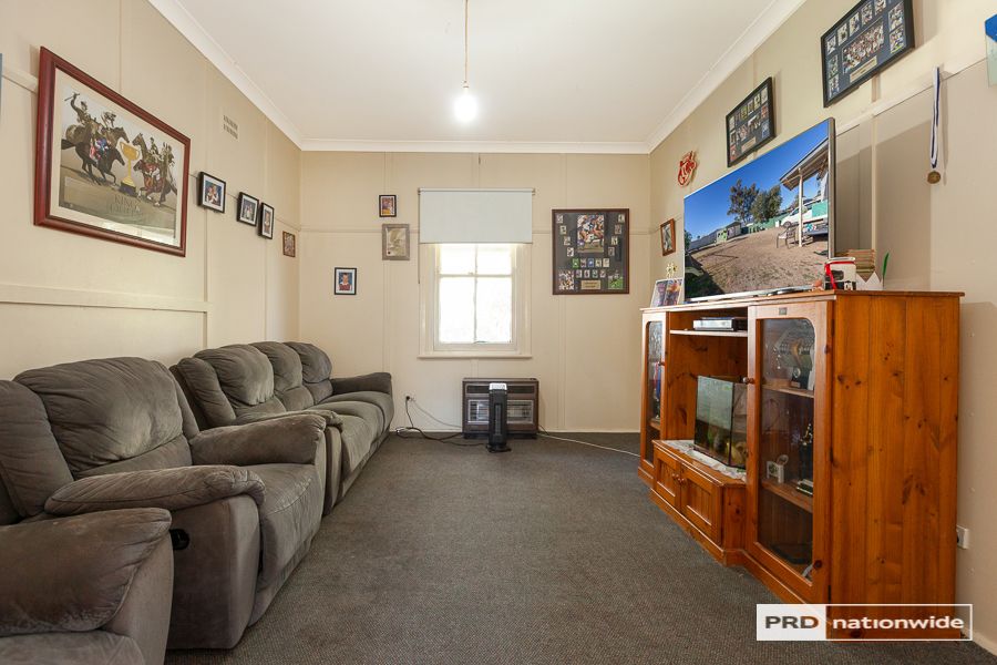 43 Denman Avenue, Kootingal NSW 2352, Image 2