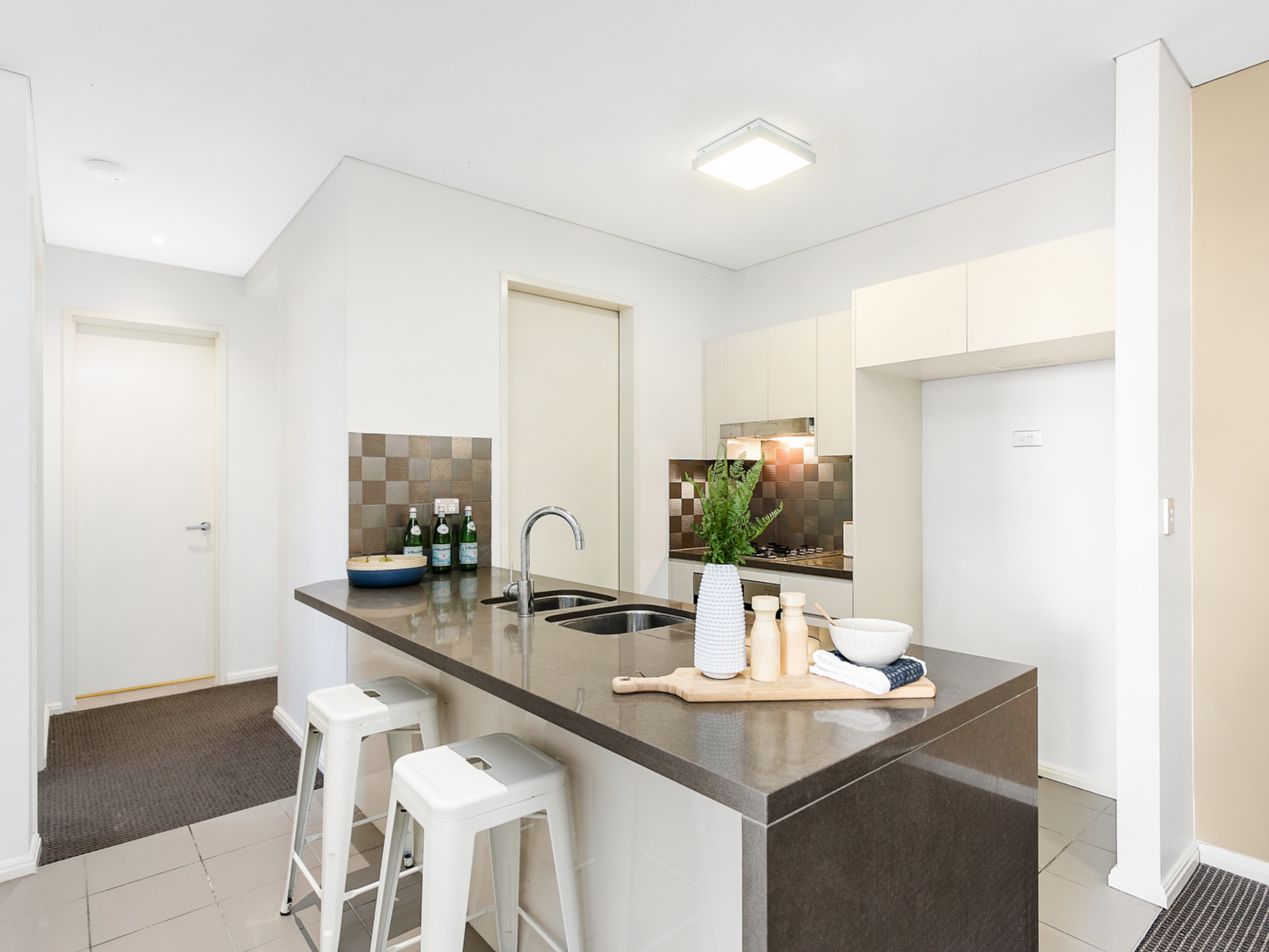 717/2-8 Avon Road, Pymble NSW 2073, Image 2