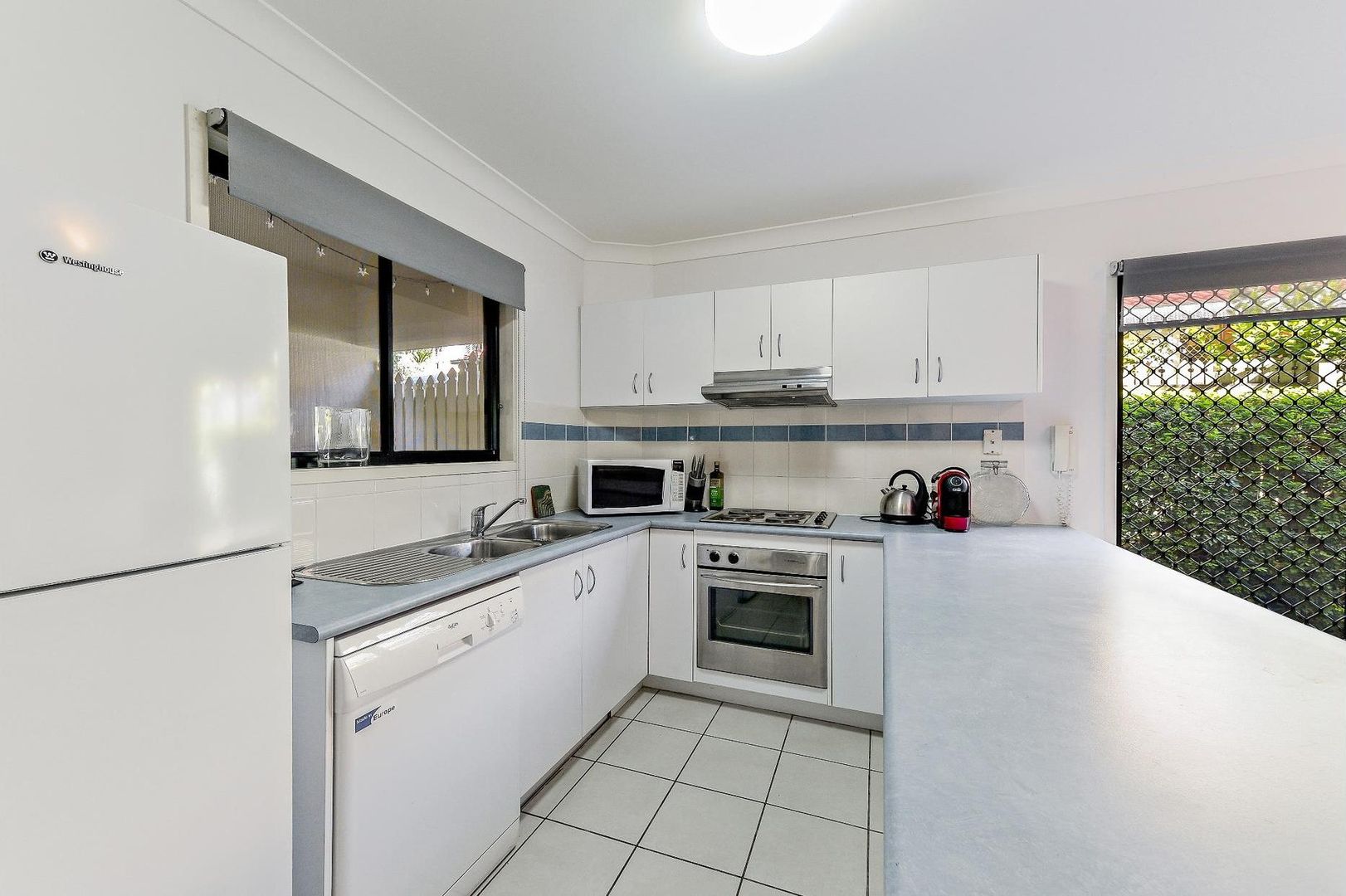 2/19 Downs Street, Redcliffe QLD 4020, Image 2