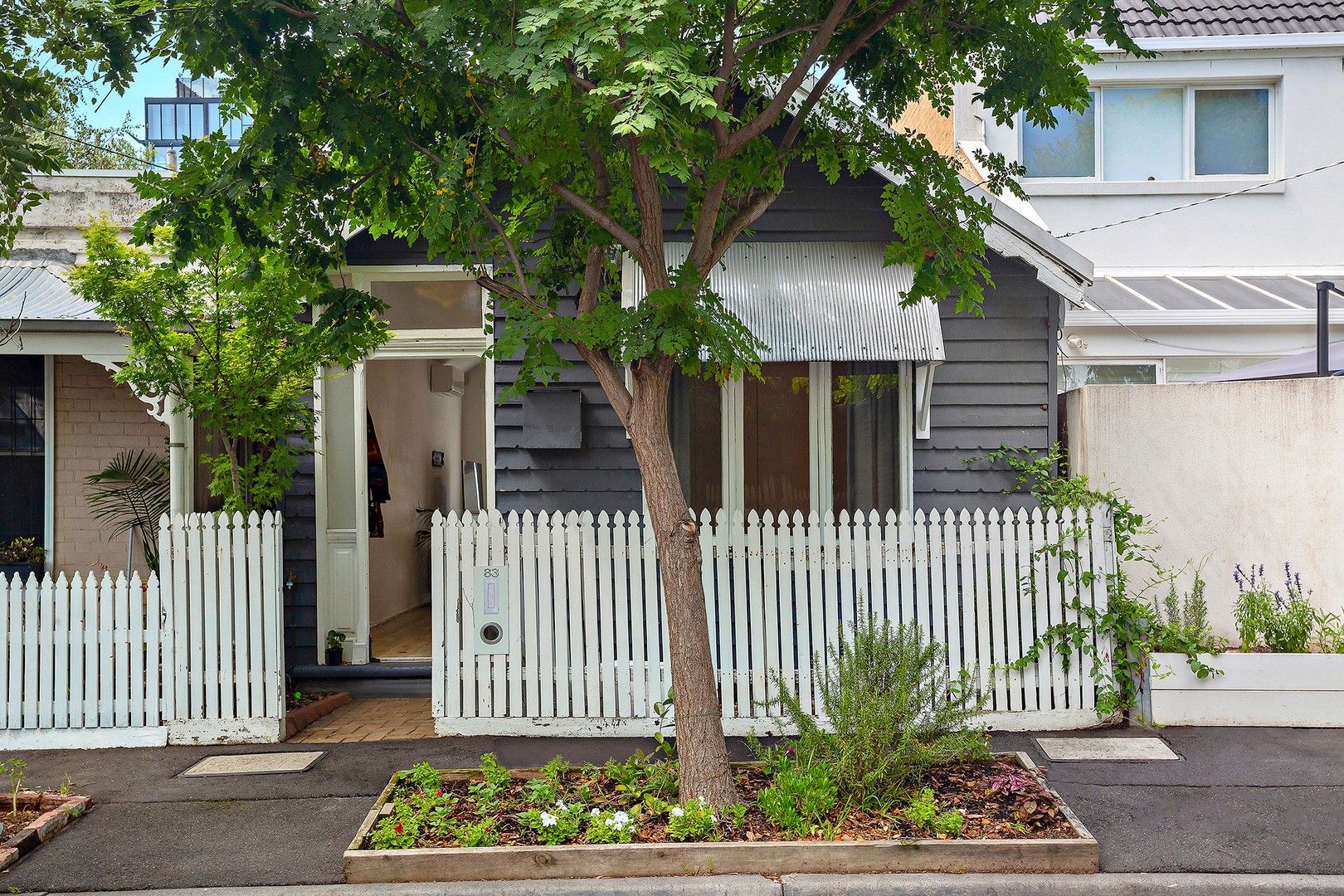 2 bedrooms House in 83 Cobden Street SOUTH MELBOURNE VIC, 3205