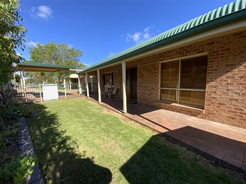 2/122 York Street, Forbes NSW 2871, Image 1