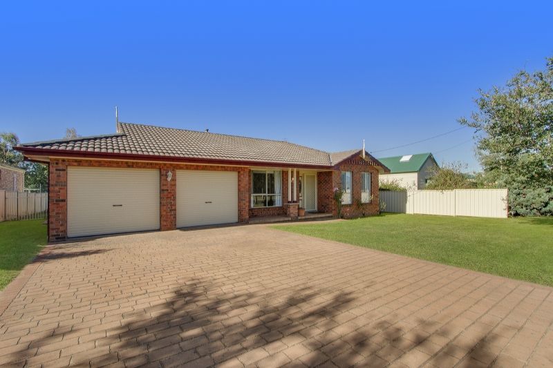 11a Brooklands Street, Crookwell NSW 2583, Image 0