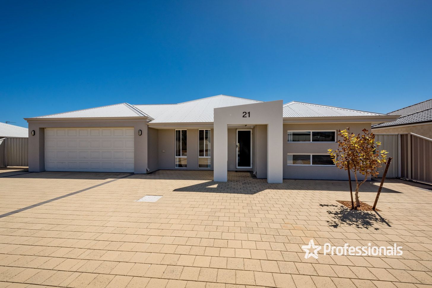 21 Piave Street, Wandina WA 6530, Image 0