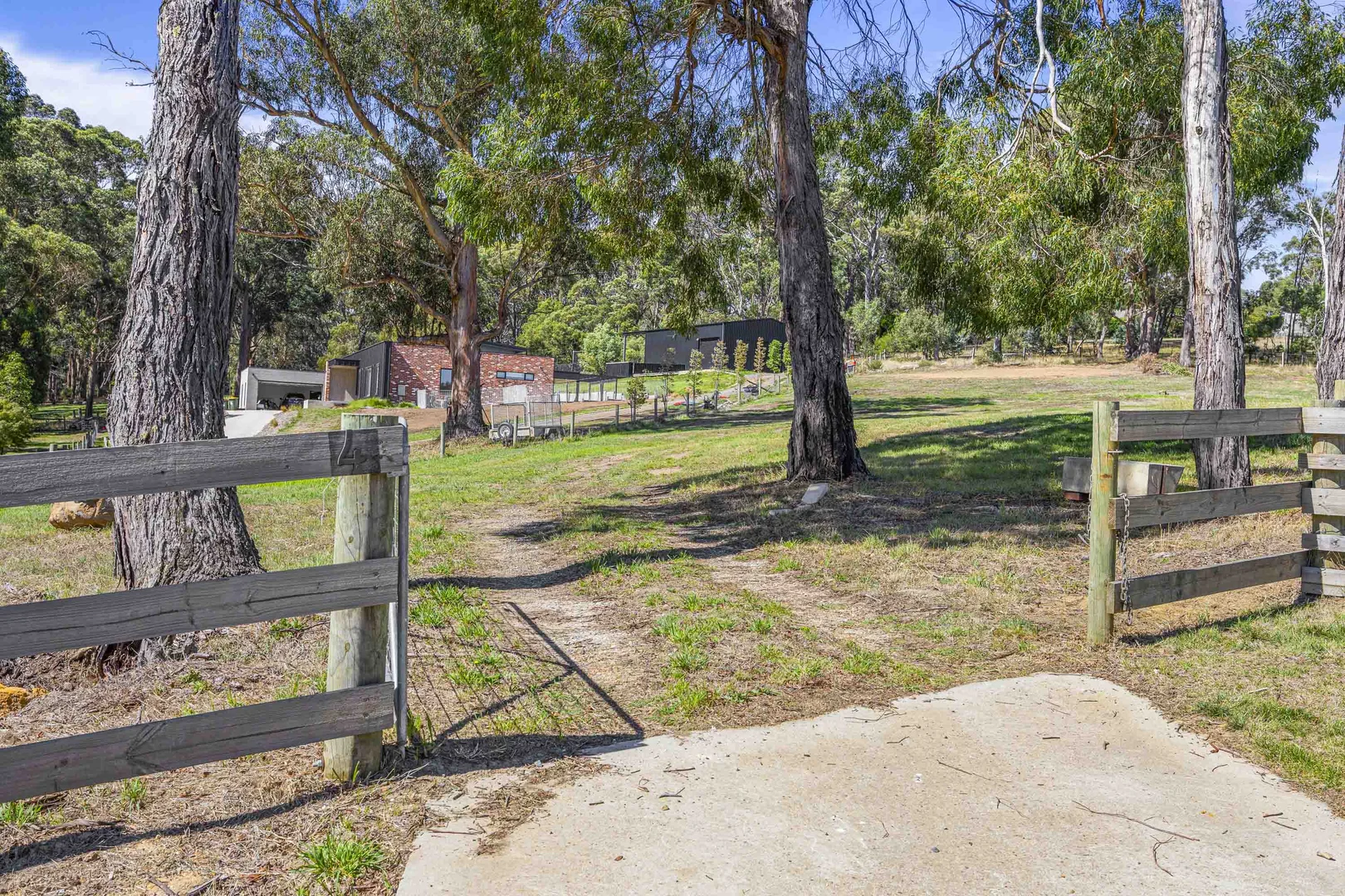 Additional image 6 of 4 Sinclair Grove, Brown Hill VIC 3350