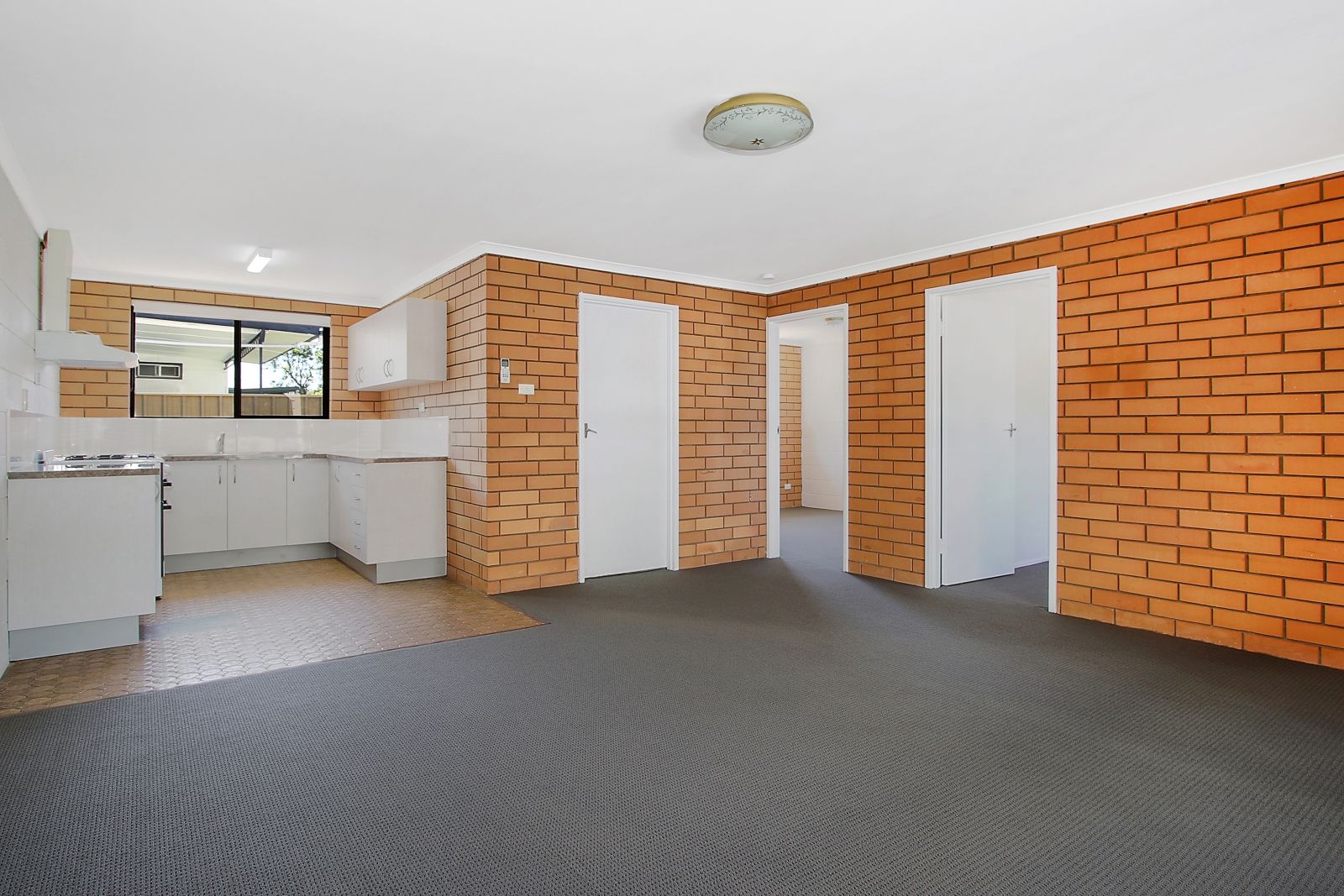 4-378-urana-road-lavington-nsw-2641-house-for-rent-280-domain