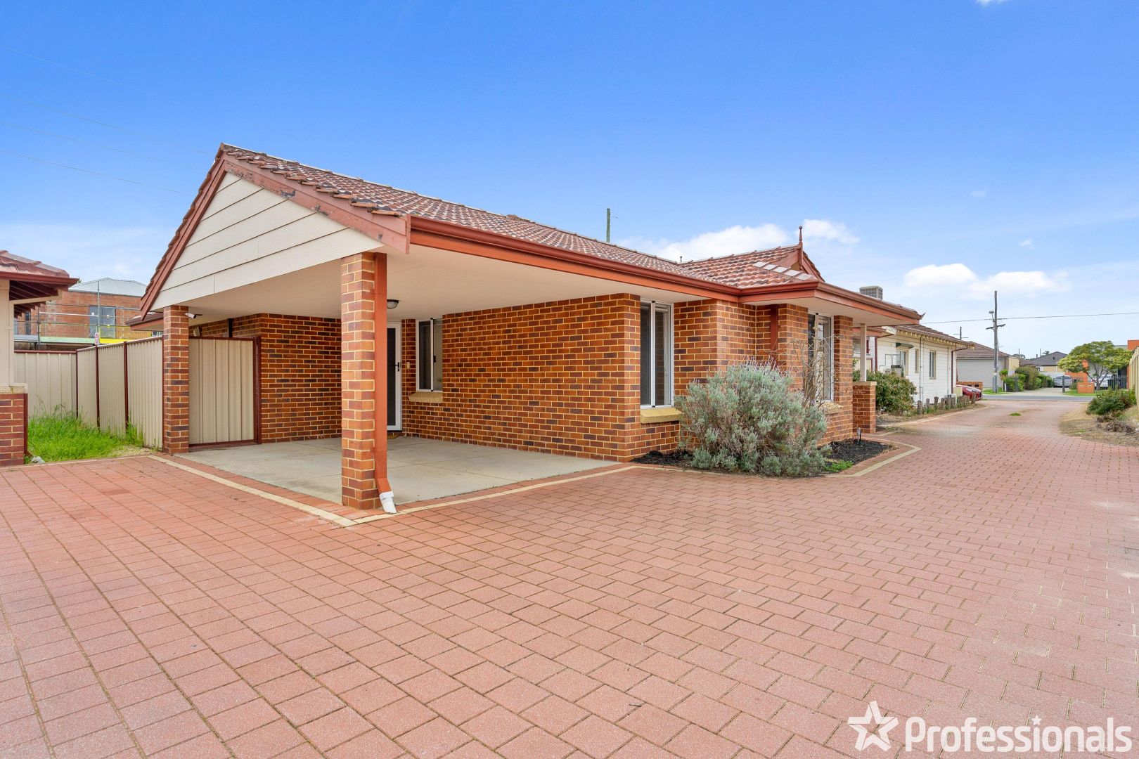 2/52 Station Street, Cannington WA 6107 House For Rent 550 Domain
