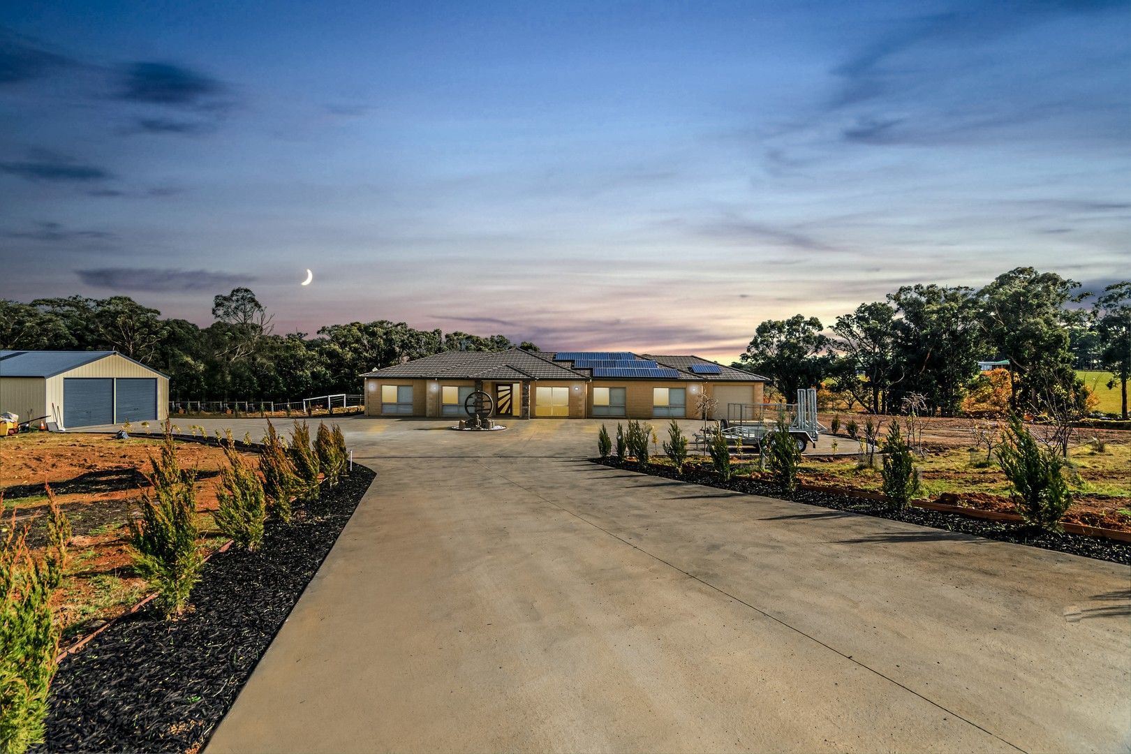 20 BURTONS ROAD, Kinglake West VIC 3757, Image 0