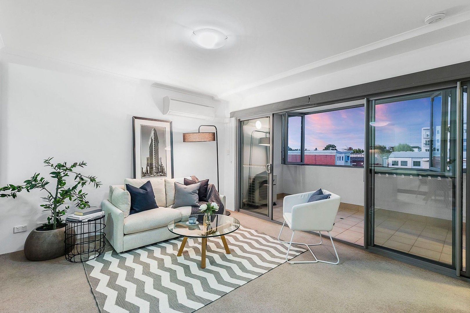 1 bedrooms Apartment / Unit / Flat in 14/154 Newcastle Street PERTH WA, 6000