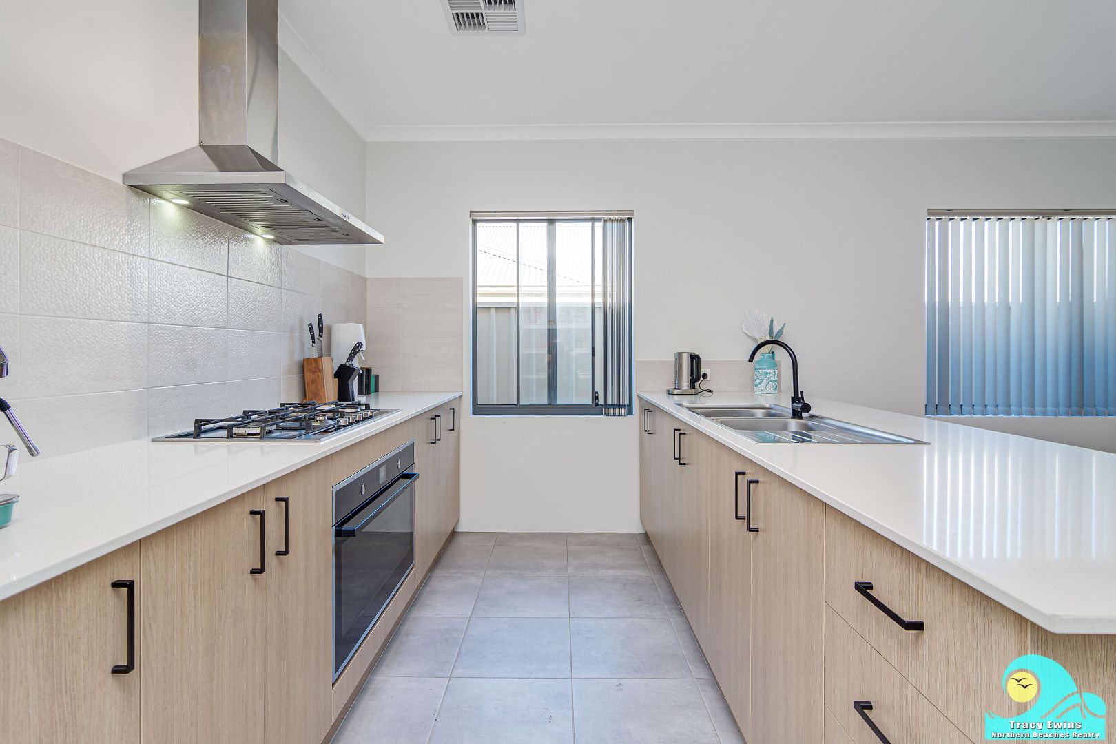 10 Paddle Way, Yanchep WA 6035, Image 1