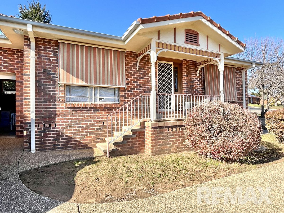 2 bedrooms Apartment / Unit / Flat in 1/1 Randall Street KOORINGAL NSW, 2650