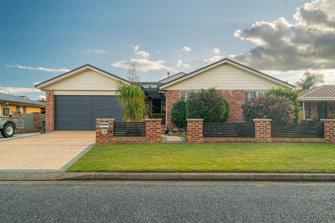 Picture of 10 Anita Close, TAREE NSW 2430