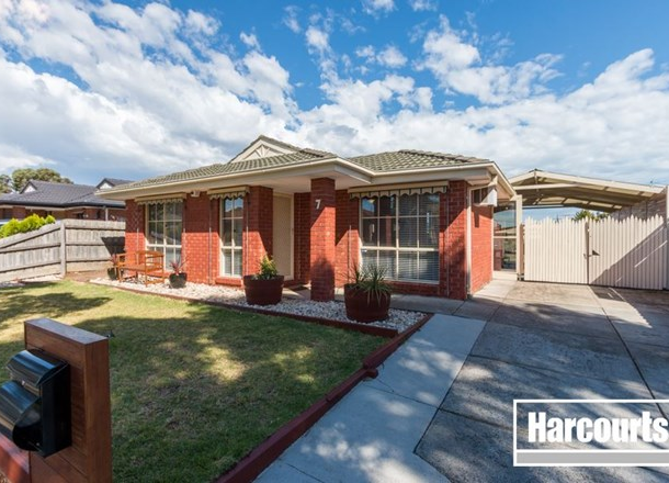 7 Celebration Court, Cranbourne West VIC 3977