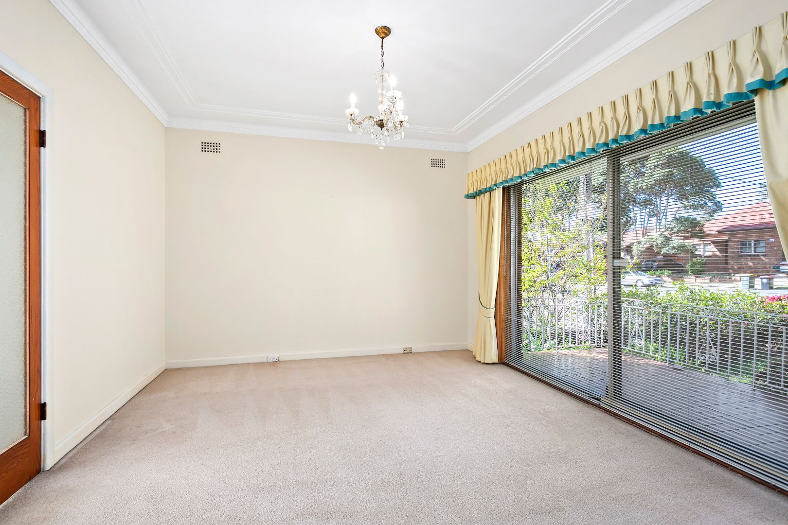 41 Rosemeath Avenue, Kingsgrove NSW 2208, Image 2