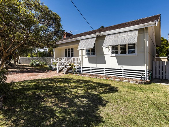 22 Shearn Crescent, Doubleview WA 6018