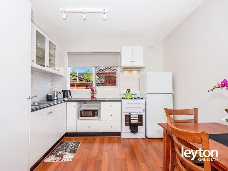 2/214 Kambrook Road, Caulfield South VIC 3162, Image 0