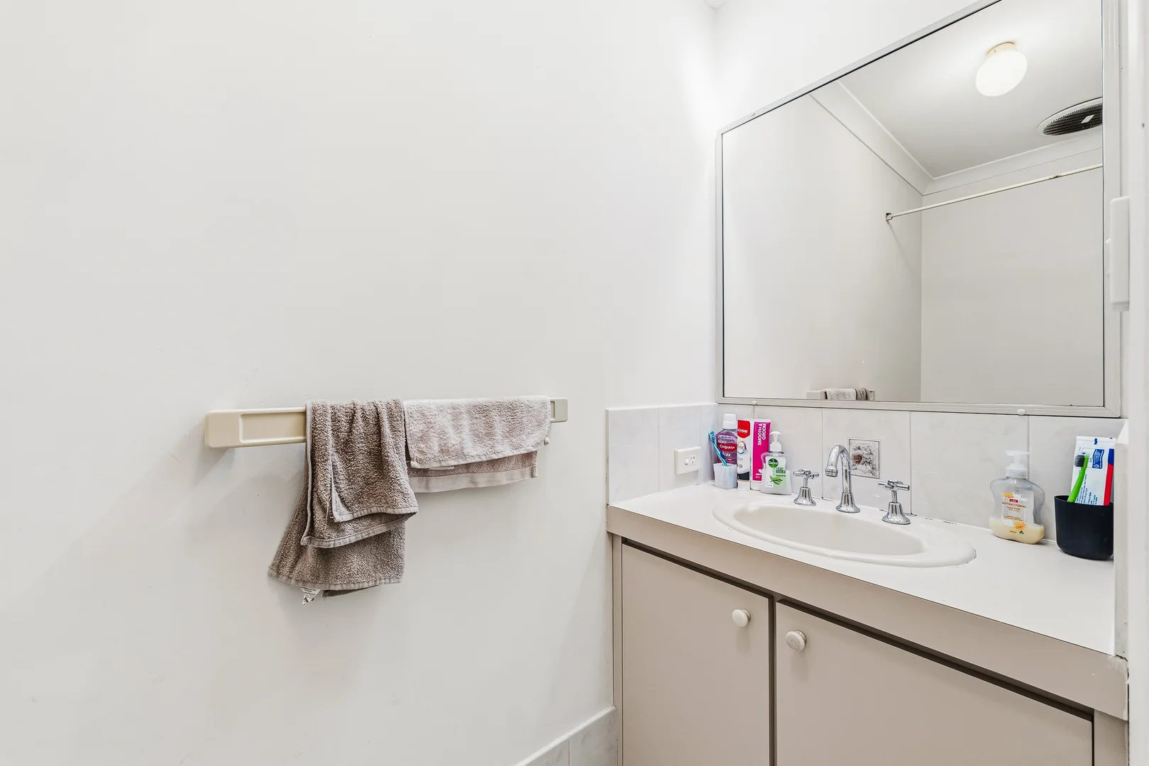 Additional image 15 of 323 Belmont Avenue, Cloverdale WA 6105