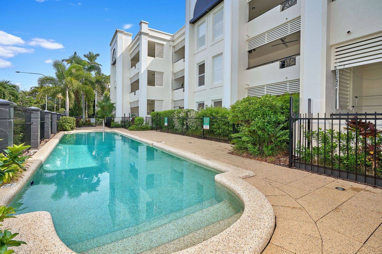 5/304-308 Lake Street, Cairns North QLD 4870, Image 1