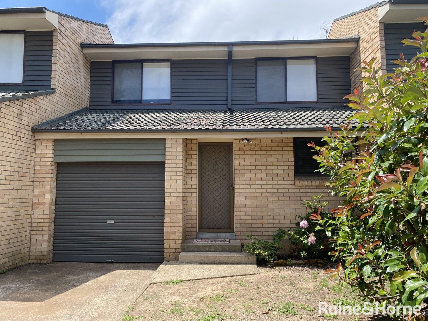 2 bedrooms Apartment / Unit / Flat in 7/222 Dalton Street ORANGE NSW, 2800