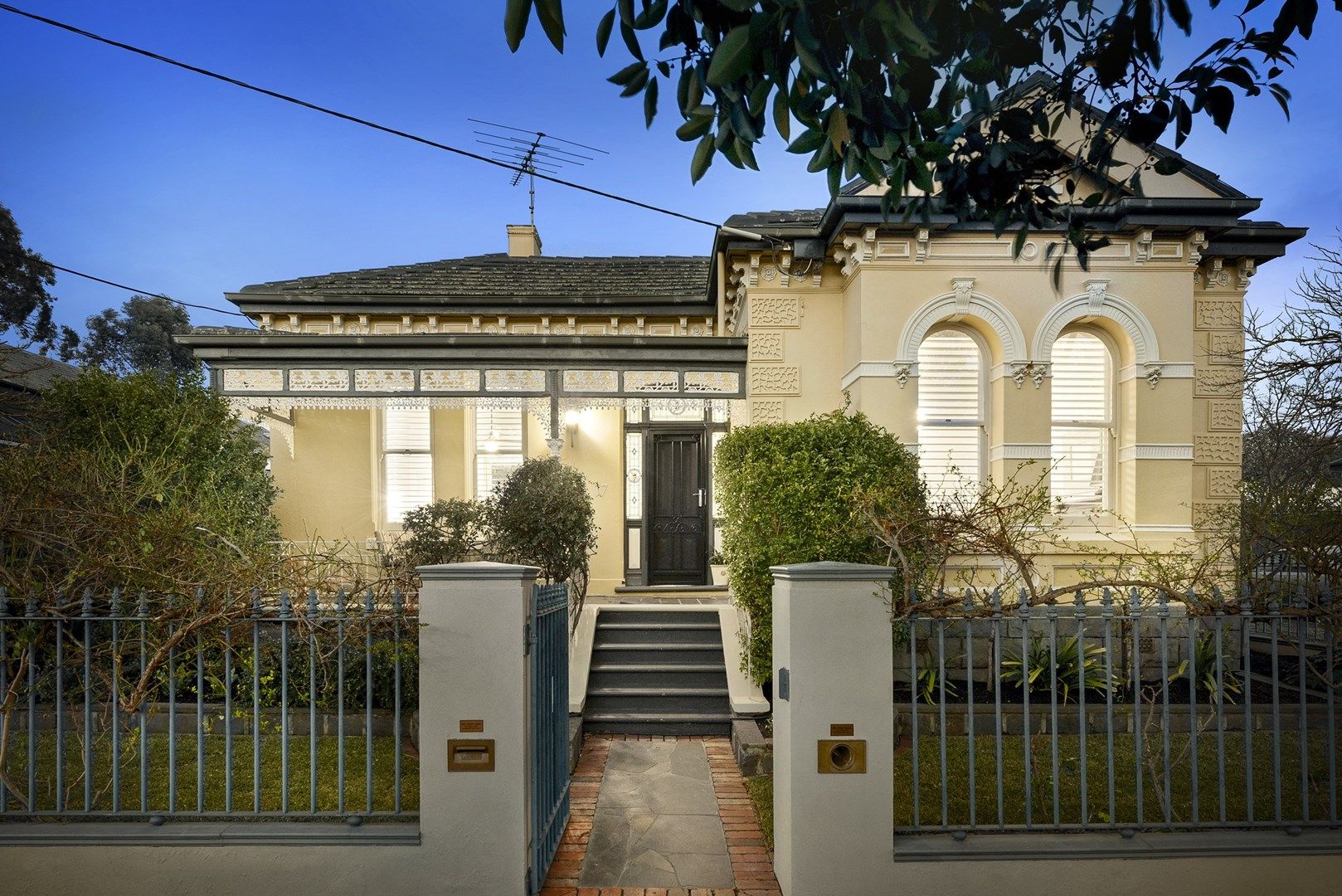 17 Gisborne Street, Elsternwick VIC 3185, Image 0