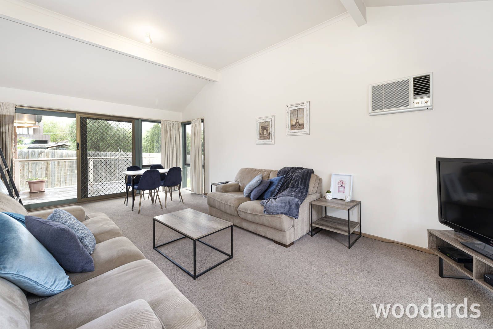 2/4 Laxdale Road, Camberwell VIC 3124, Image 1