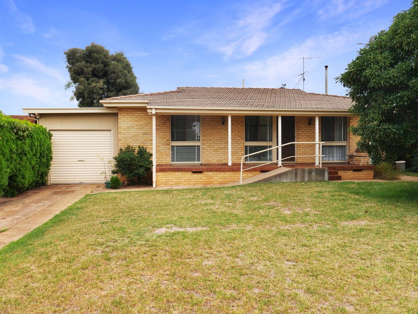 14 Gossamer Street, Leeton NSW 2705, Image 0