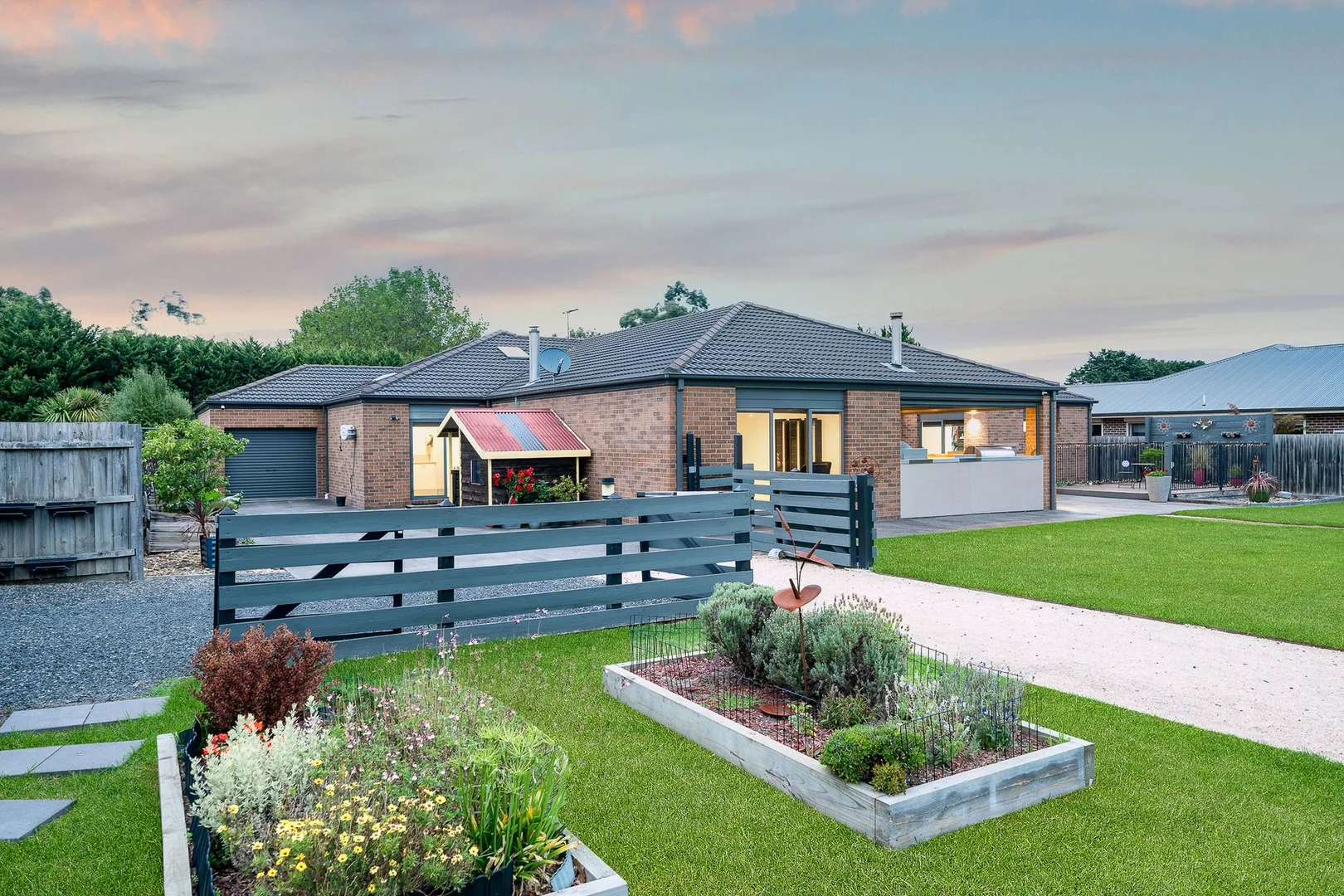 Additional image 23 of 8 Alfred Close, Narre Warren North VIC 3804