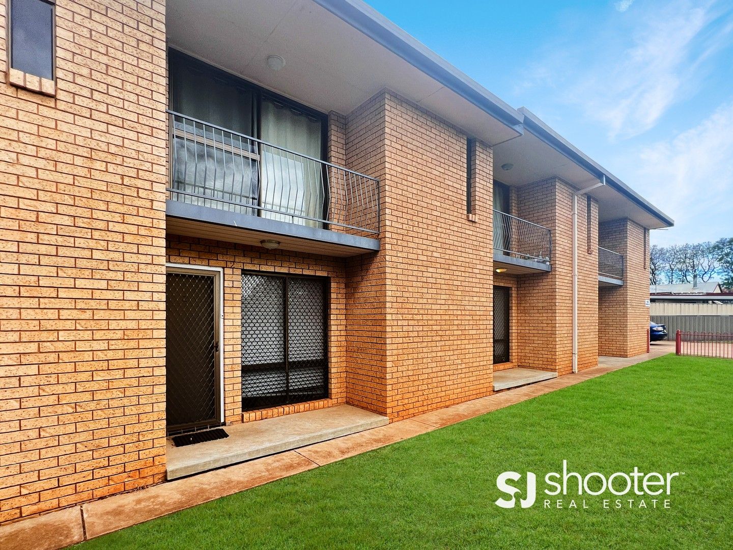 2 bedrooms Apartment / Unit / Flat in 2/62 Young Street DUBBO NSW, 2830