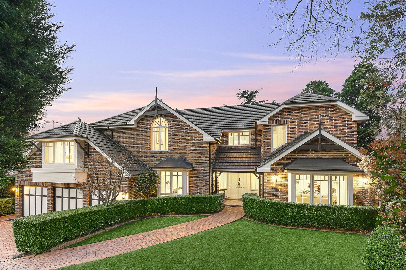 5 bedrooms House in 15 Richmond Court CASTLE HILL NSW, 2154