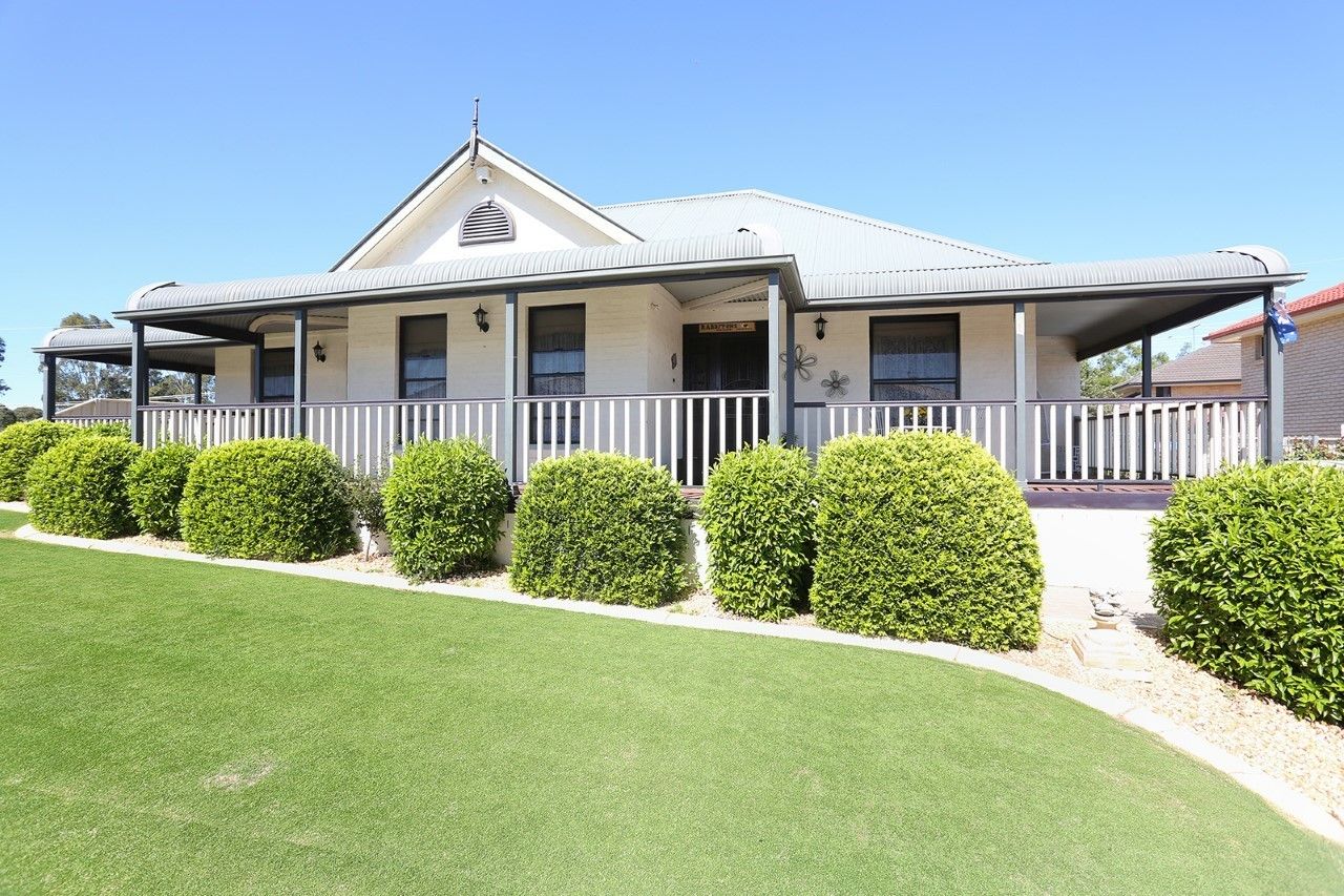 5 Vaucluse Place, Glen Alpine NSW 2560, Image 0