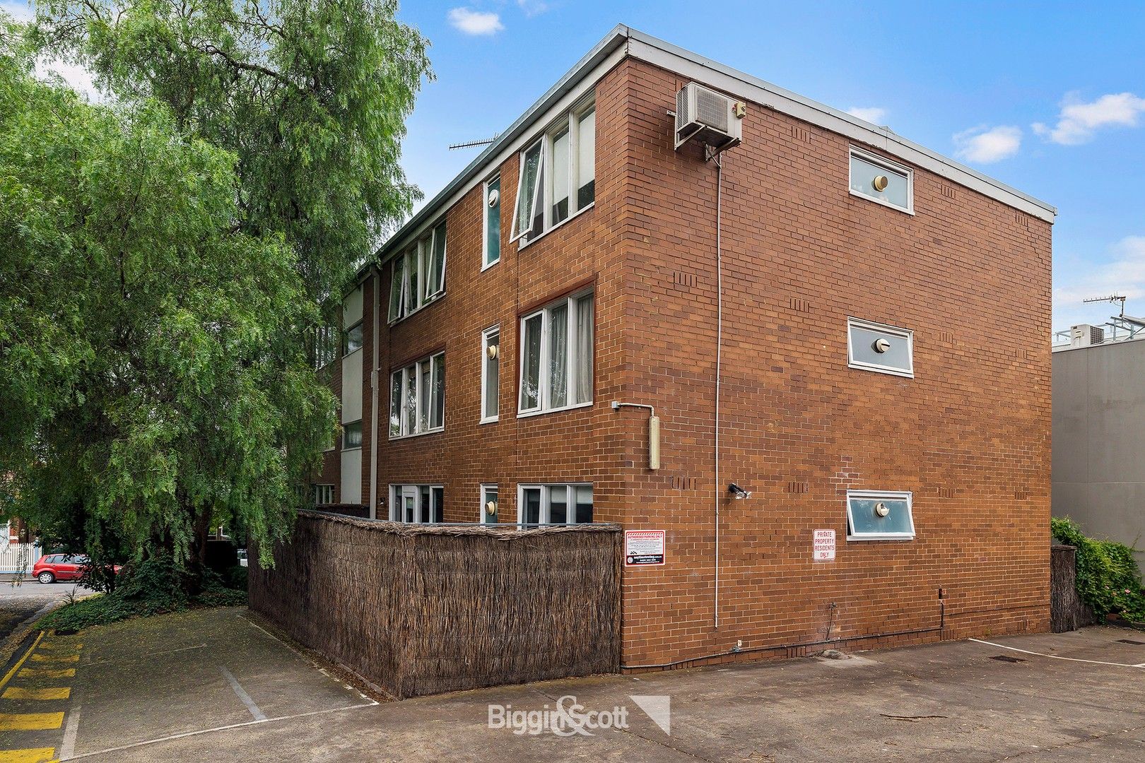 1 bedrooms Apartment / Unit / Flat in 8/15 Sherwood Street RICHMOND VIC, 3121