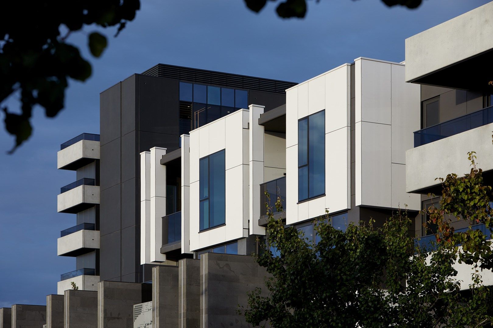 2 bedrooms Apartment / Unit / Flat in 611B/455 Glen Huntly Road ELSTERNWICK VIC, 3185