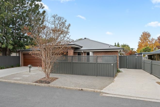 Picture of 500 Karoola Place, LAVINGTON NSW 2641