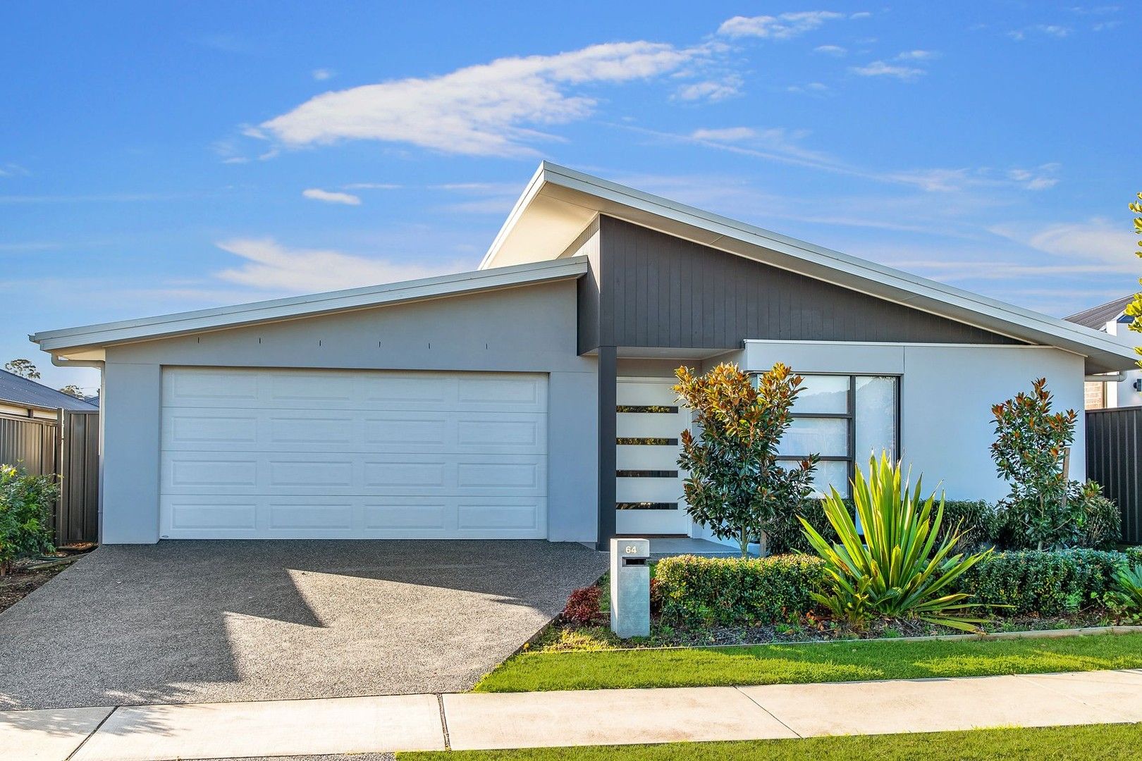 3 bedrooms House in 64 Grand Parade RUTHERFORD NSW, 2320