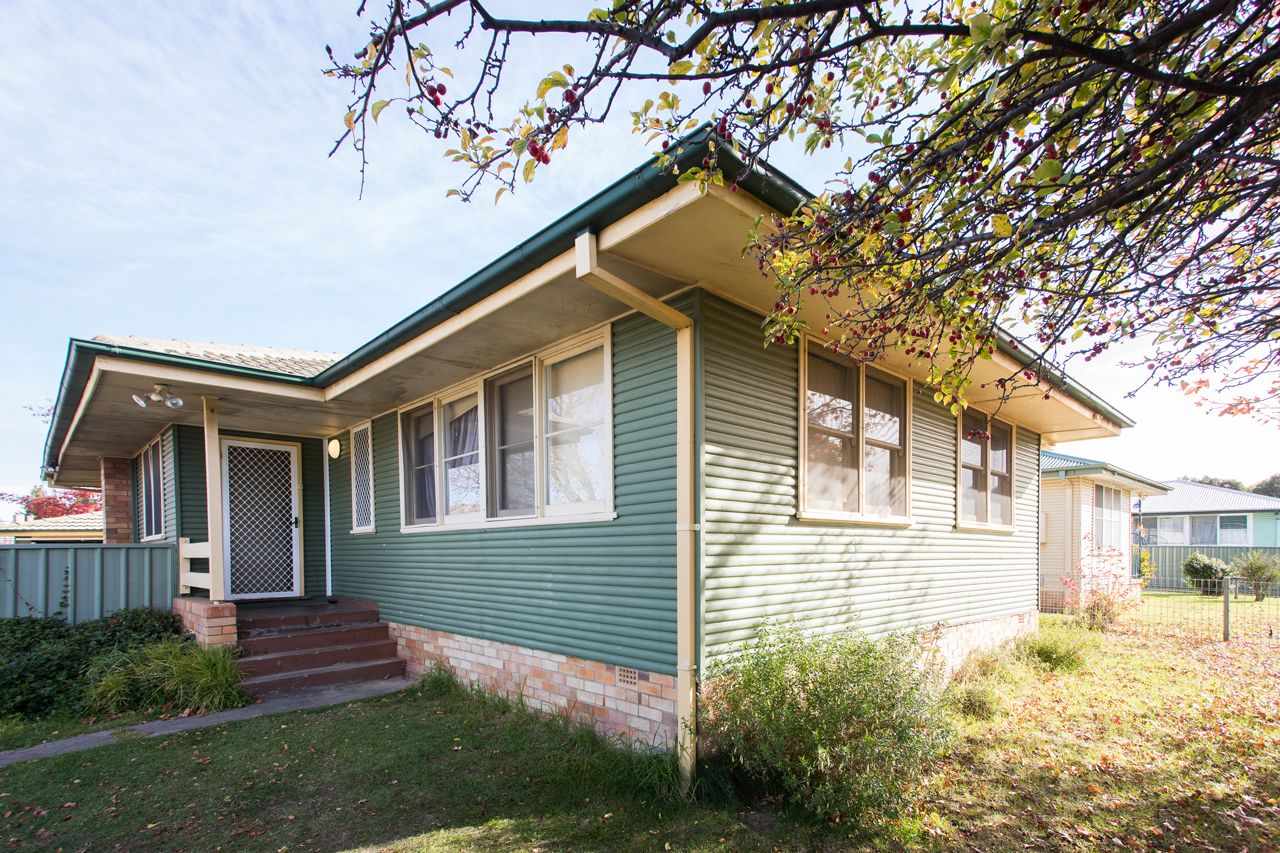 22 Claude Street, Armidale NSW 2350, Image 0