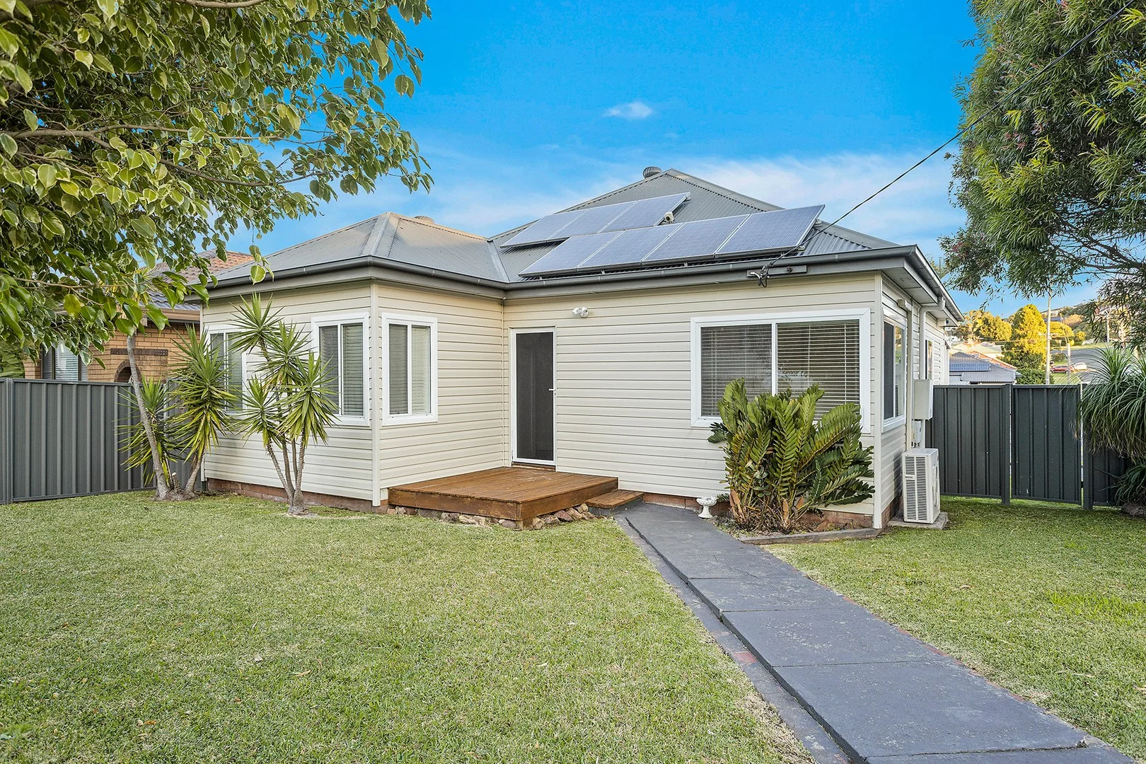 24 Jubilee Road, Port Kembla NSW 2505