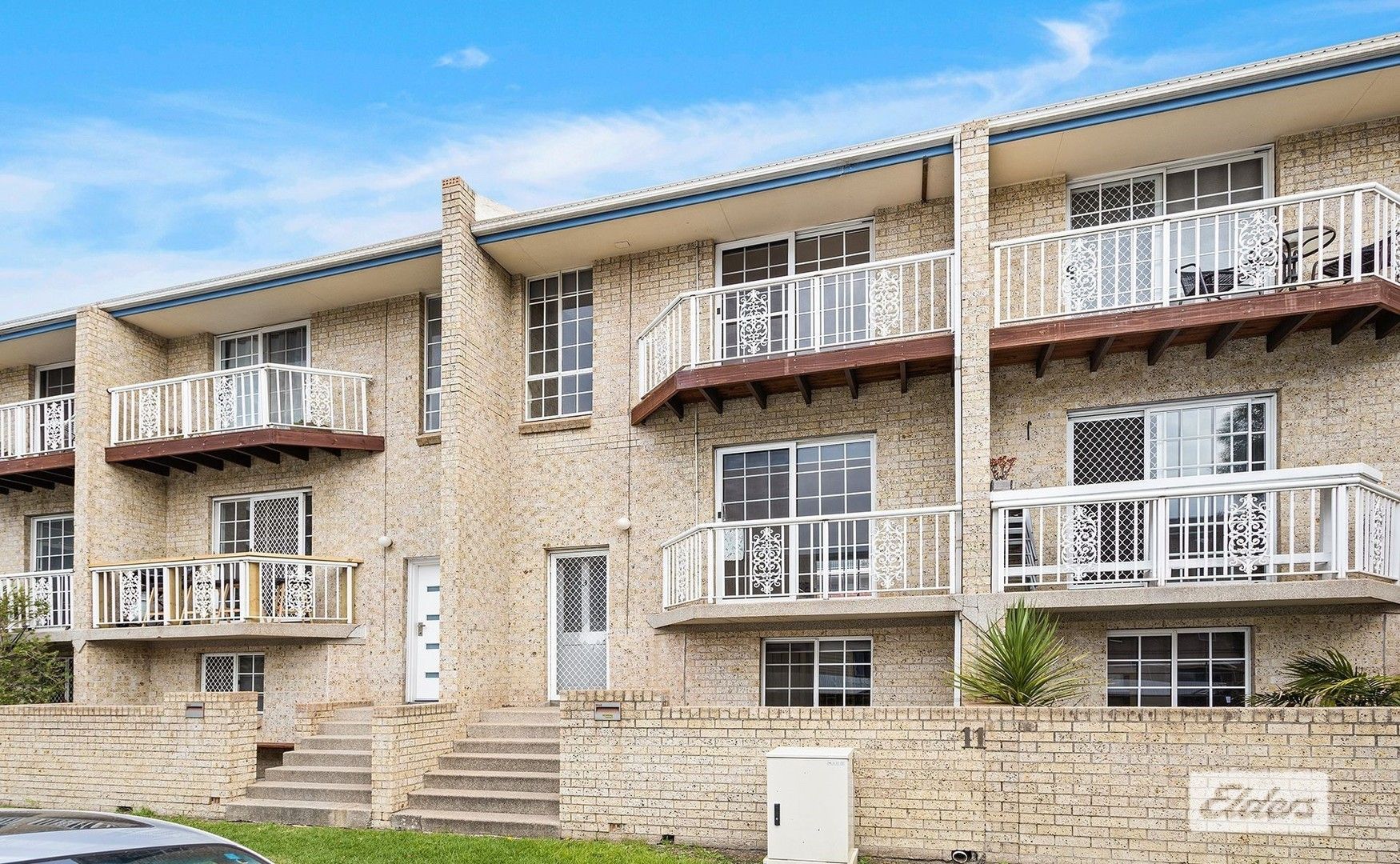 3 bedrooms Townhouse in 2/11 Bank Street WOLLONGONG NSW, 2500